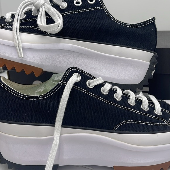 Converse Men’s RUN STAR HIKE OX BLACK/WHITE/GUM 168816C
Platforms Sneakers - Picture 14 of 16